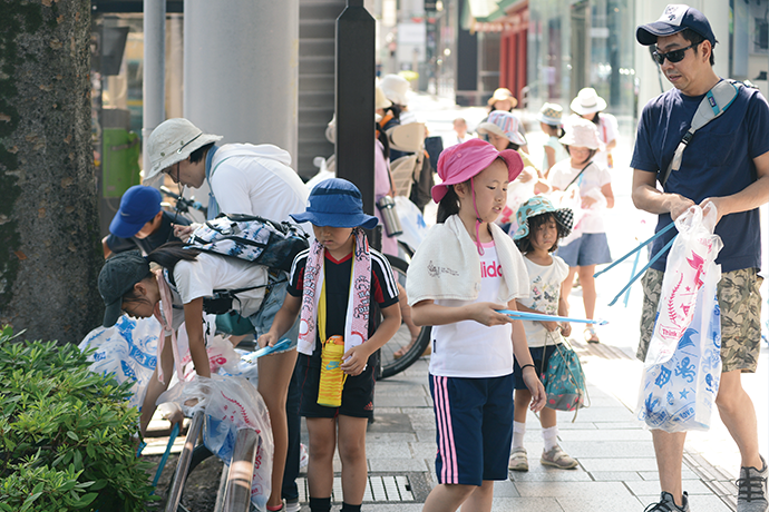 ごみを拾う取り組み