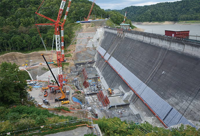 新桂沢ダム（北海道開発局）かさ上げ工事